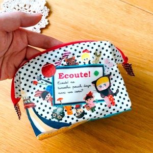 Japanese Ecoute waterproof cosmetic bag/ brush bag, pencil bag. (M)